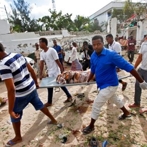 Somali survivors tell of restaurant siege by rebels; 31 dead