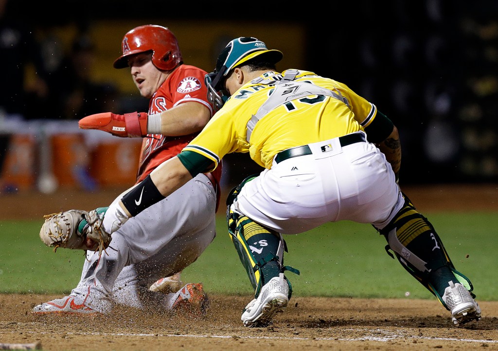 Angels beat A’s 8-7 in 10th, take over 2nd AL wild-card&nbsp;spot