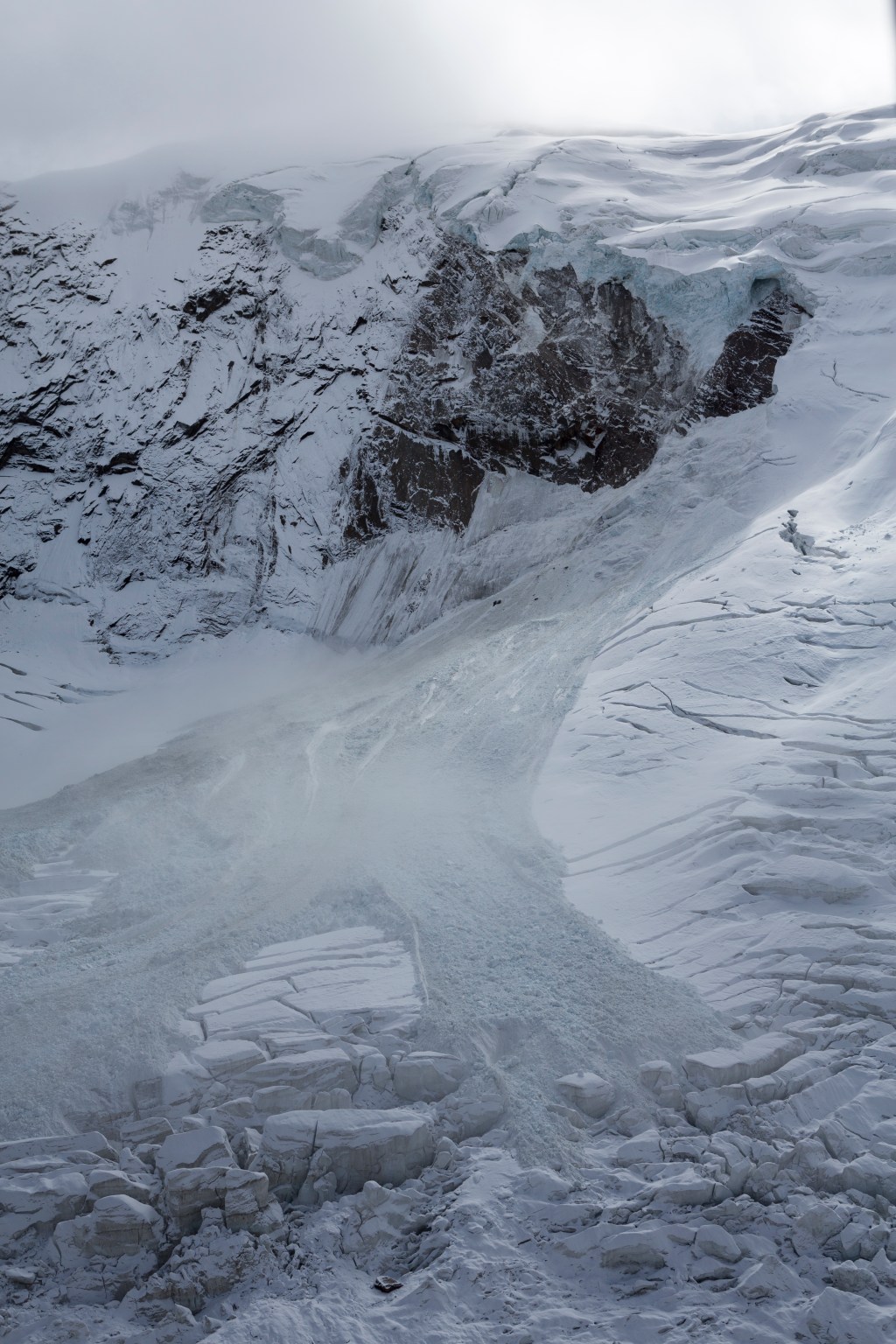 Front edge of unstable Swiss glacier shears off, no one&nbsp;hurt