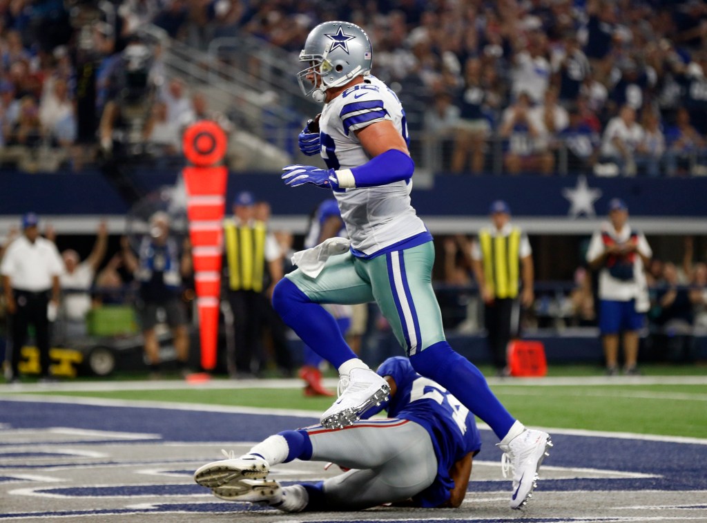 Witten, Elliott lead as Cowboys stifle Giants 19-3 in&nbsp;opener