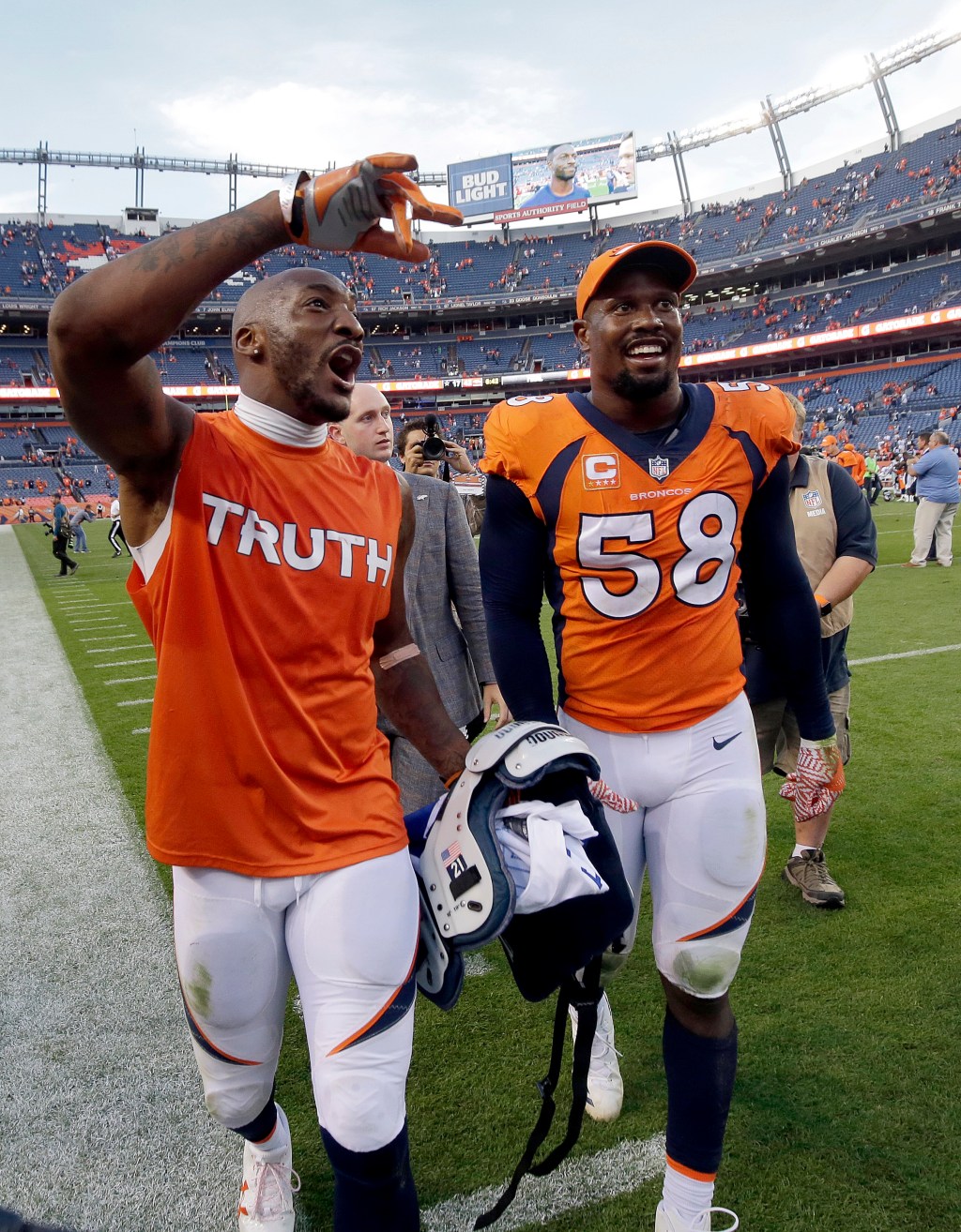 Siemian, Broncos crush Elliott, Cowboys&nbsp;42-17