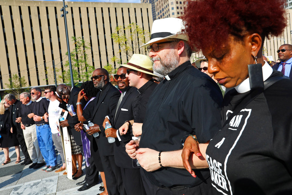 St. Louis faith leaders urge peace, justice amid&nbsp;turmoil