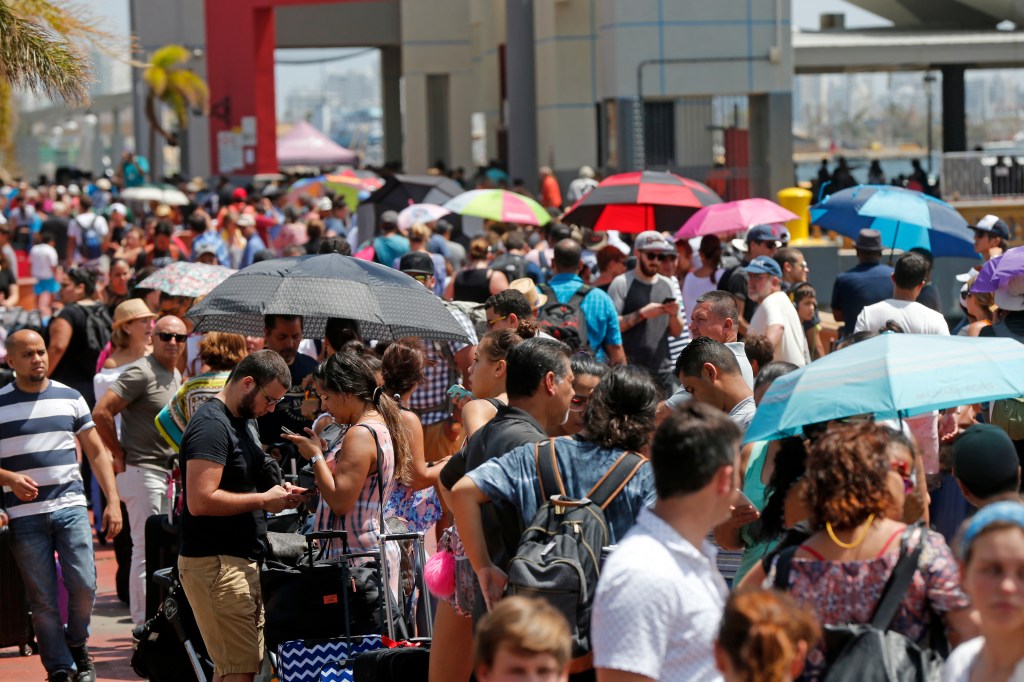 Puerto Ricans say US relief efforts failing&nbsp;them