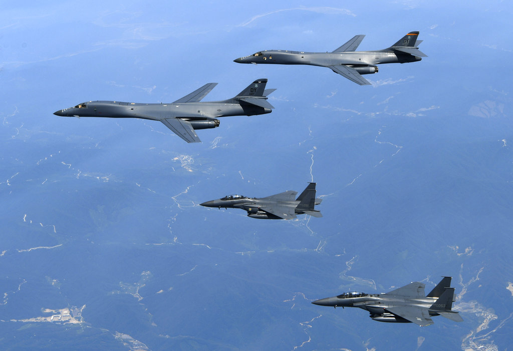 US B-1B bombers conduct exercise over Korean&nbsp;Peninsula